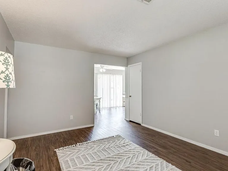 628 Sunset Dr — Photo 6