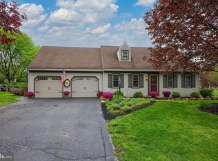 91 Allen Rd, Ephrata, PA 17522