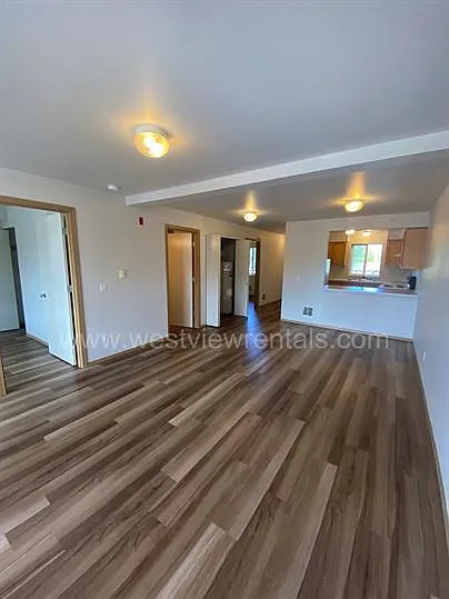 135-139 Prince Ave — Photo 32