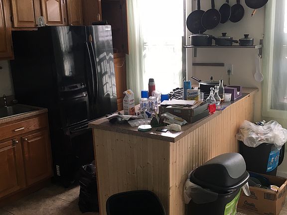 5th image of 360 Bedford Ave