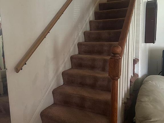 3rd image of 1015 Mount Holly St