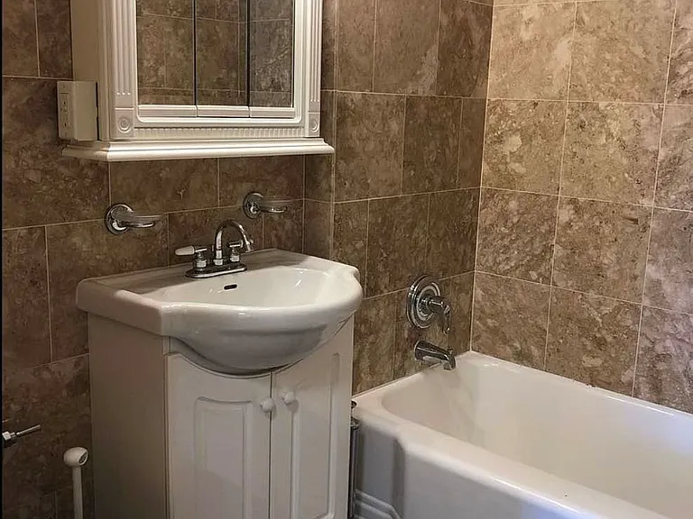 5355 Henry Hudson Pkwy #4F — Photo 12
