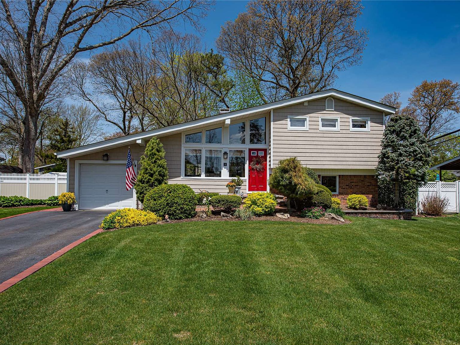 11 Brilner Drive, Smithtown, NY 11787 Zillow