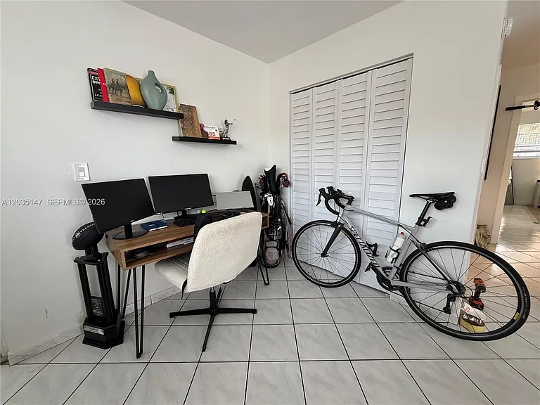821 Euclid Ave #304 — Photo 7