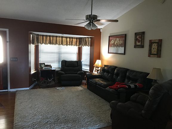 2nd image of 308 Greenacres Dr