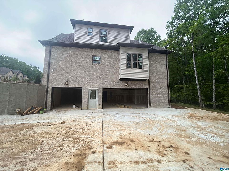 2nd image of 2069 Grey Oaks Ct