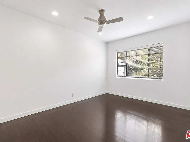 502 Strand St — Photo 14