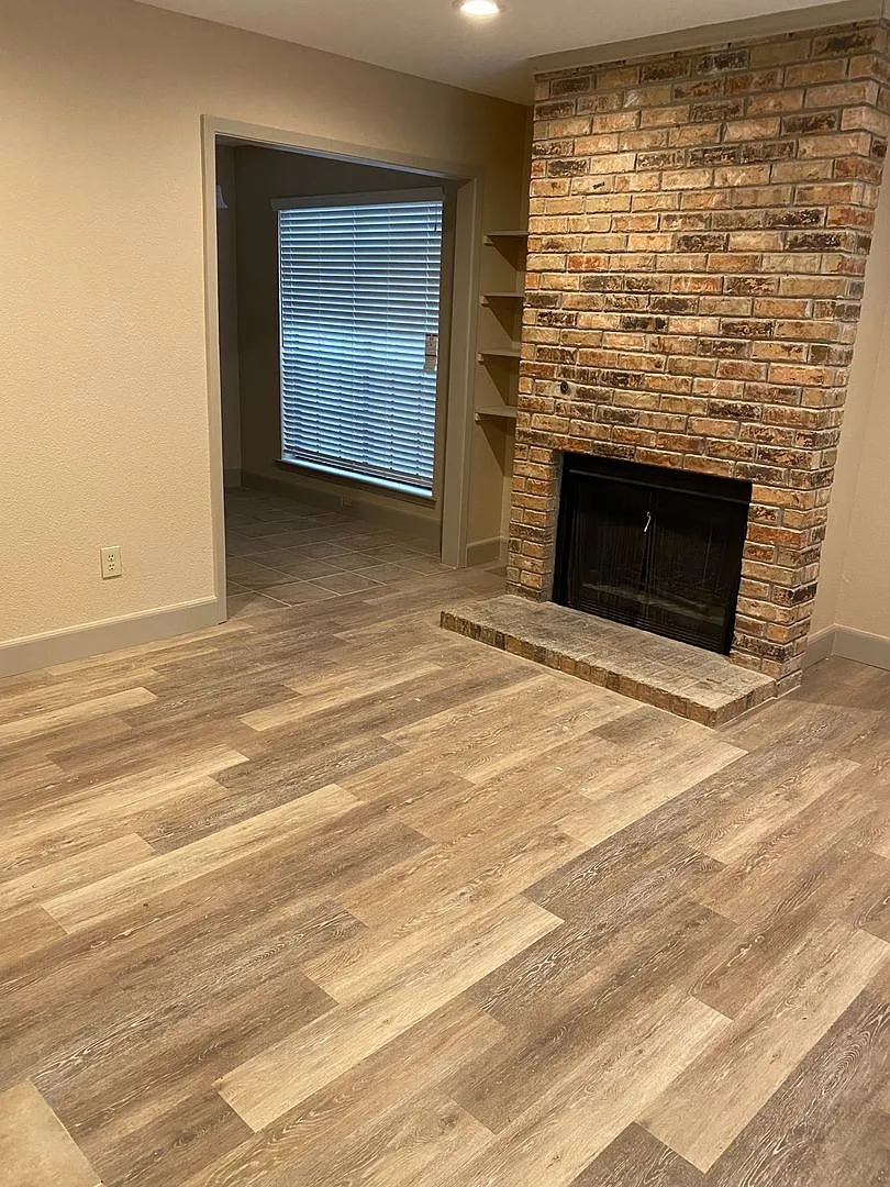 3-Bedroom, 2.5 bath with 2 car garage in Frisco — Photo 2