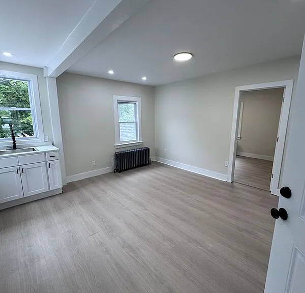 22 Fleming St #1 — Photo 2