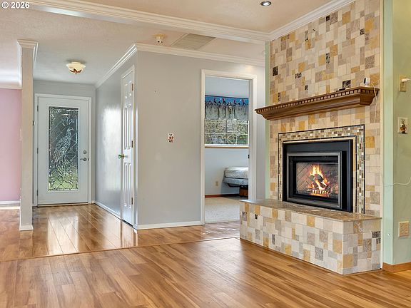 4th image of 30 W Kensington Ave