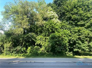 1623 Crissey Rd, Holland, OH 43528