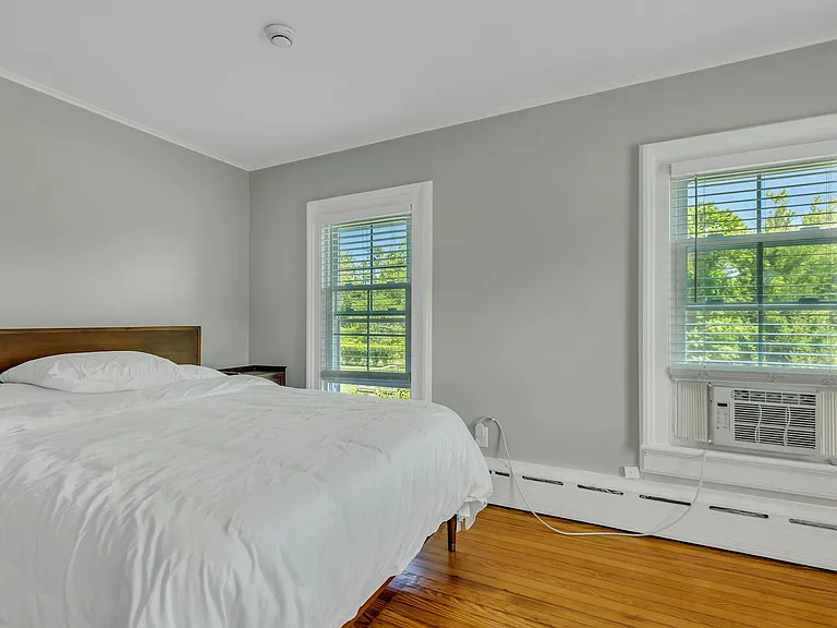 74 Union Ave — Photo 26