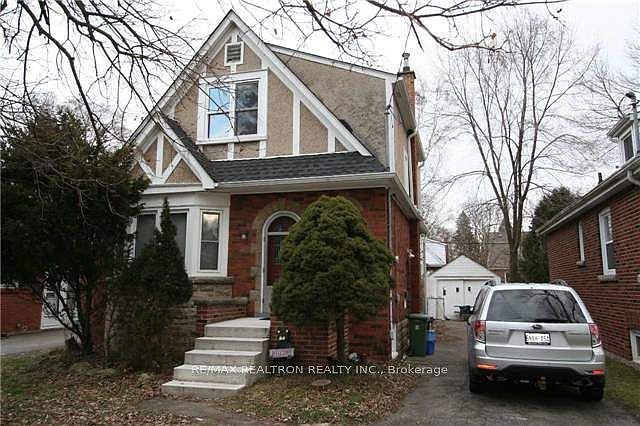 1st image of 28 Hollywood St N