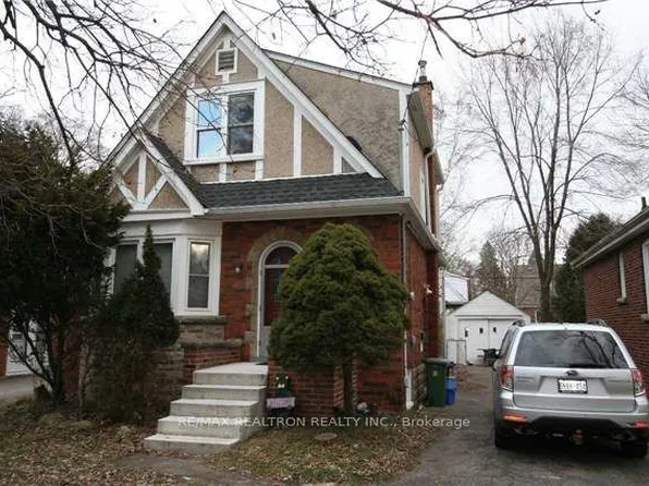 28 Hollywood St N, Hamilton, ON L8S 3K6