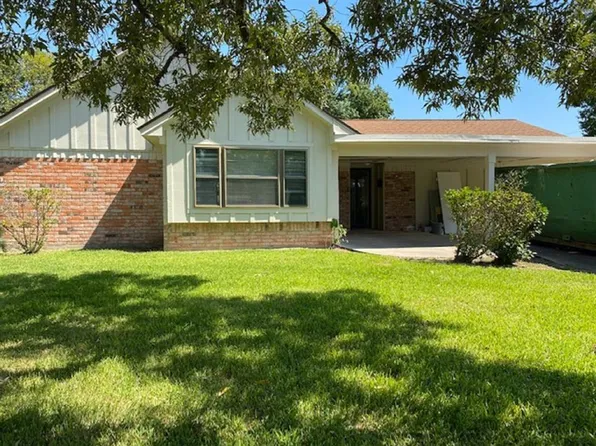 3008 Columbia St, Baytown, TX 77521