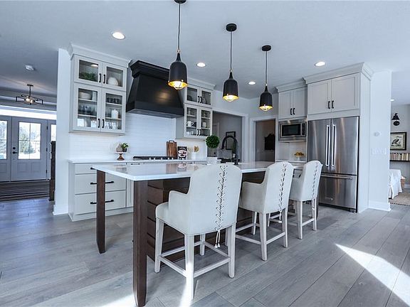 5th image of 7163 Piper Meadows Dr