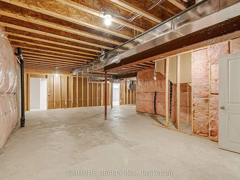 6 Prescott Cres — Photo 11