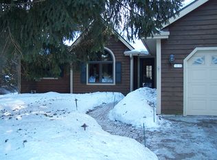 1815 Arrowhead Ct, Sheboygan, WI 53083