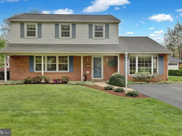 4 Upland Rd, Reading, PA 19609