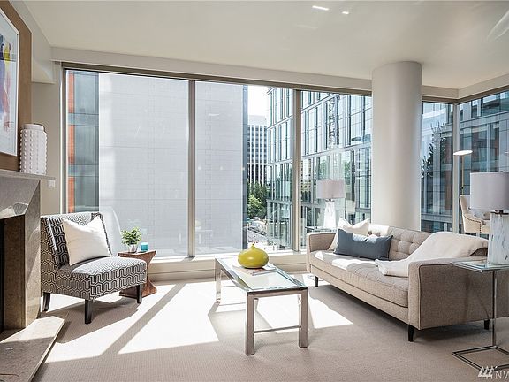 4th image of 10650 NE 9th Pl Unit 820