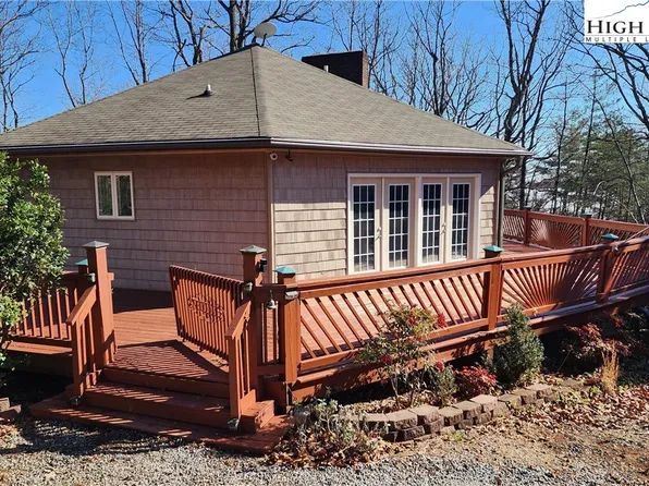 3190 Holly Road, Connelly Springs, NC 28612