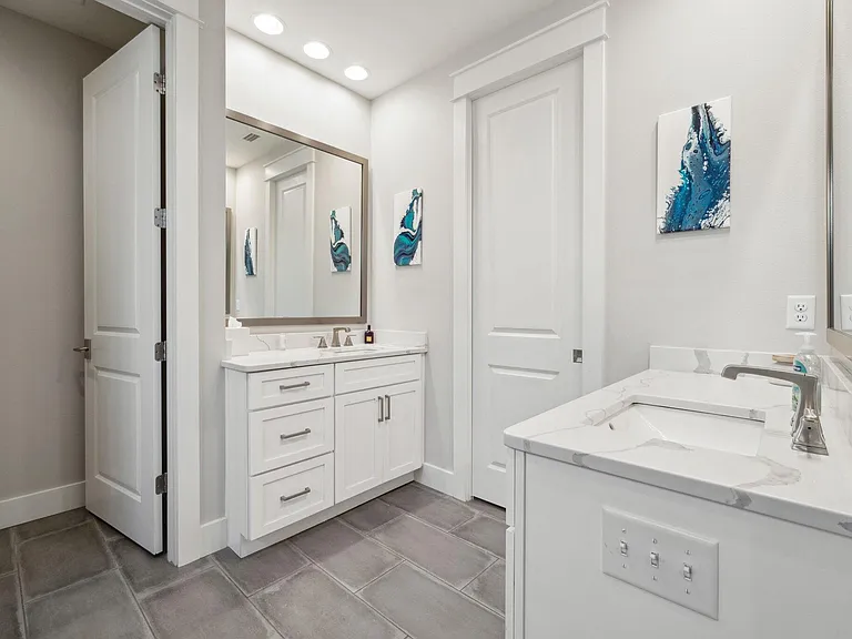 327 Cobalt Ln — Photo 18