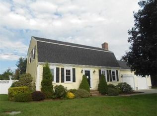 2 Richie Rd, Attleboro, MA 02703