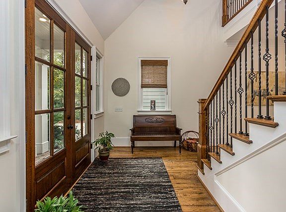 5th image of 27 Bracklin Ct