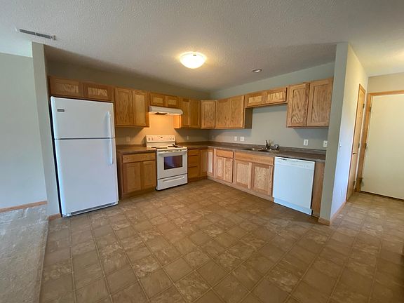 2nd image of 1611 Gunston Dr APT D