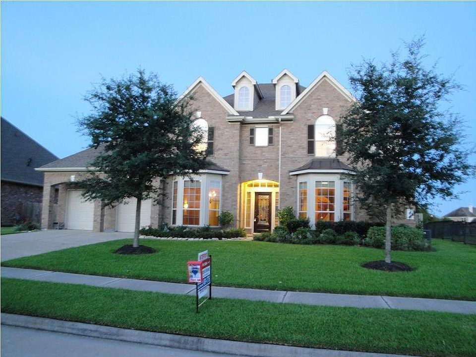 2nd image of 12013 Cedar Creek Dr