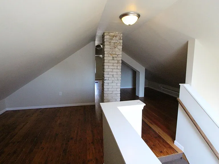 1204 S 58th St — Photo 11