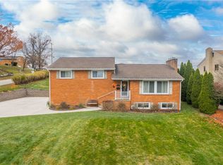 4954 Parkvue Dr, Pittsburgh, PA 15236