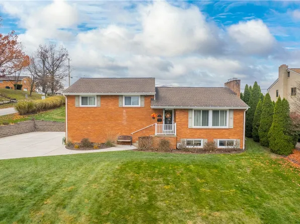 4954 Parkvue Dr, Pittsburgh, PA 15236