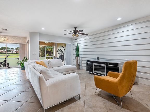 5th image of 3309 Osprey Ln #1