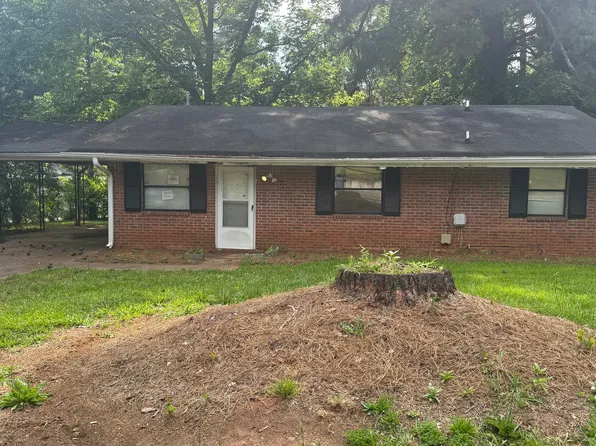 2181 Delowe Dr, East Pt, GA 30344