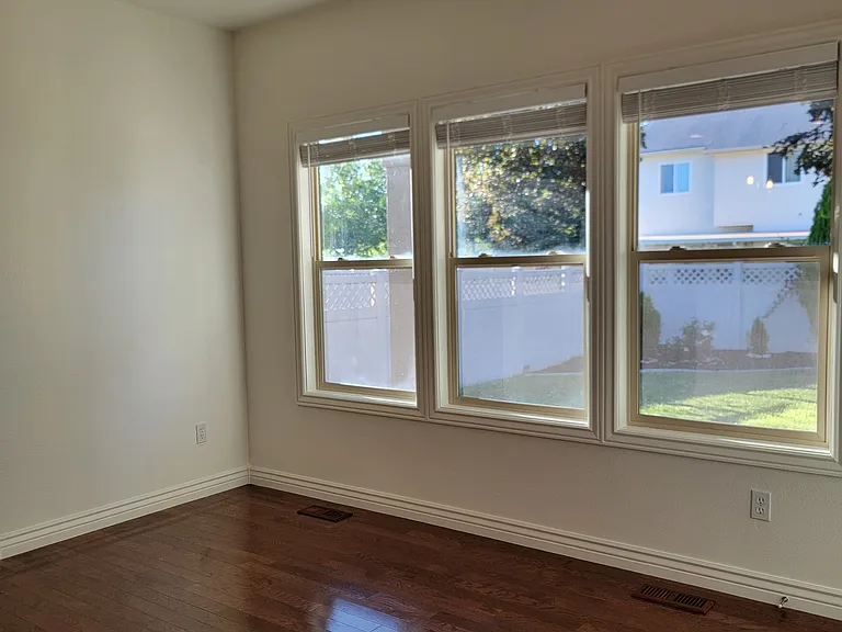 2880 W Ravenna St — Photo 82