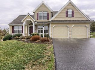 130 Springdale Ln, Millersville, PA 17551