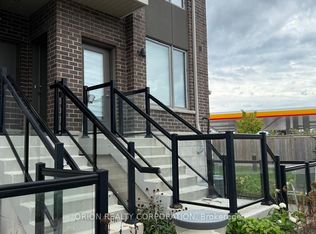 1460 Whites Rd #411, Pickering, ON L1V 0E8