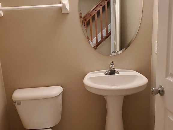 1/2 Bath
