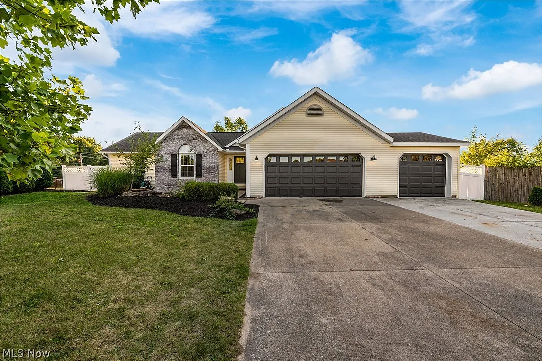 10565 Rabbit Cove Cir NW photo 1