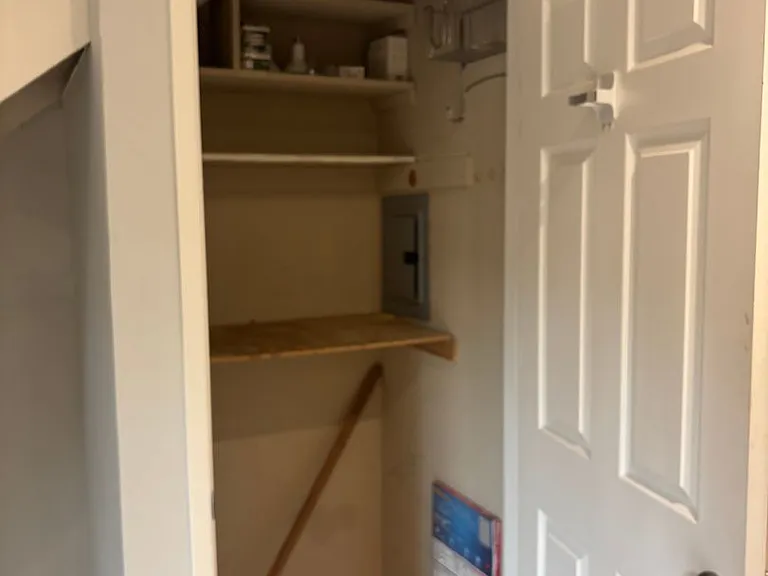 5420 Roundtree Ct #B — Photo 11