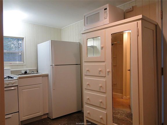 4th image of 600 Dexter Dr