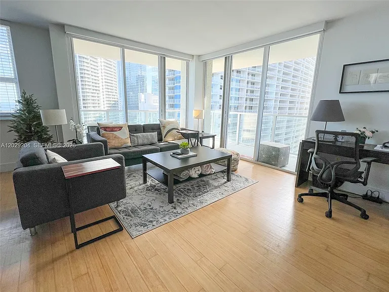 1155 Brickell Bay Dr #2701 — Photo 4