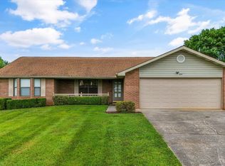 426 Woods View Cir, Kodak, TN 37764