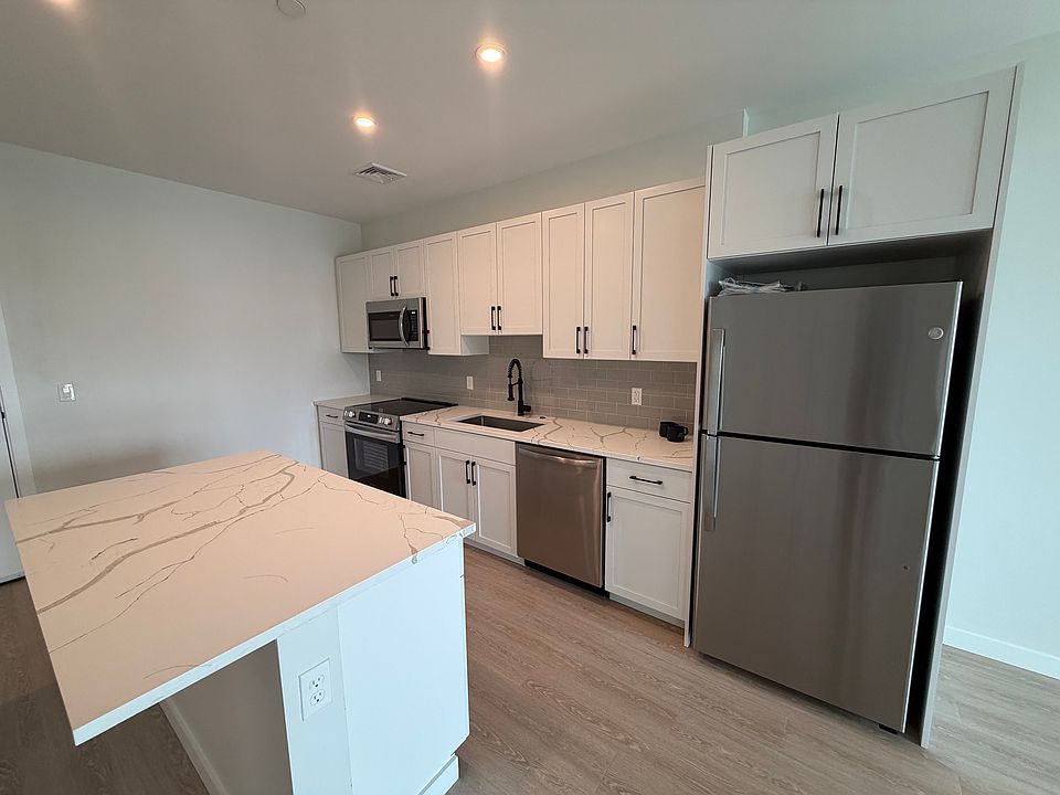 1st image of 6B Rantoul St #410