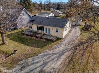 7520 Sunset Blvd, Lexington, MI 48450