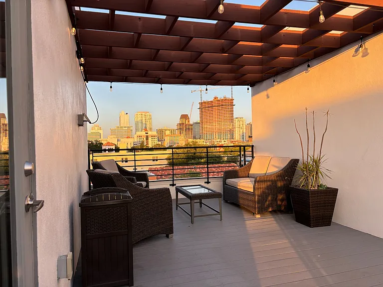 130 8th St N #1 — Photo 17