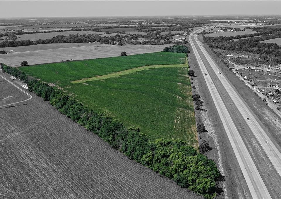 1st image of Pleasant Valley Rd