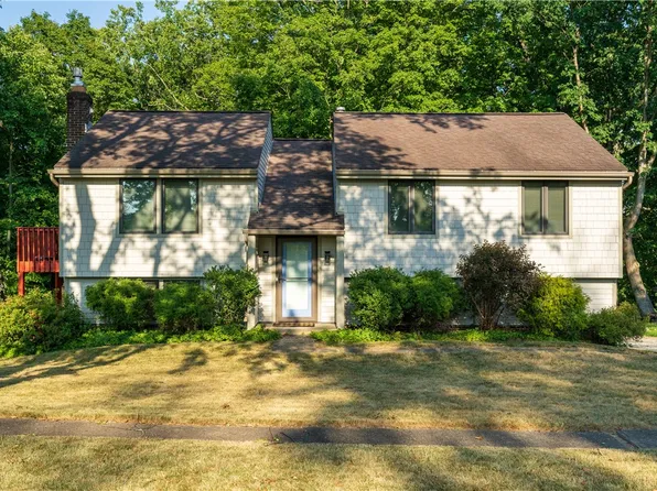 144 Ridgeview Dr, Monroeville, PA 15146