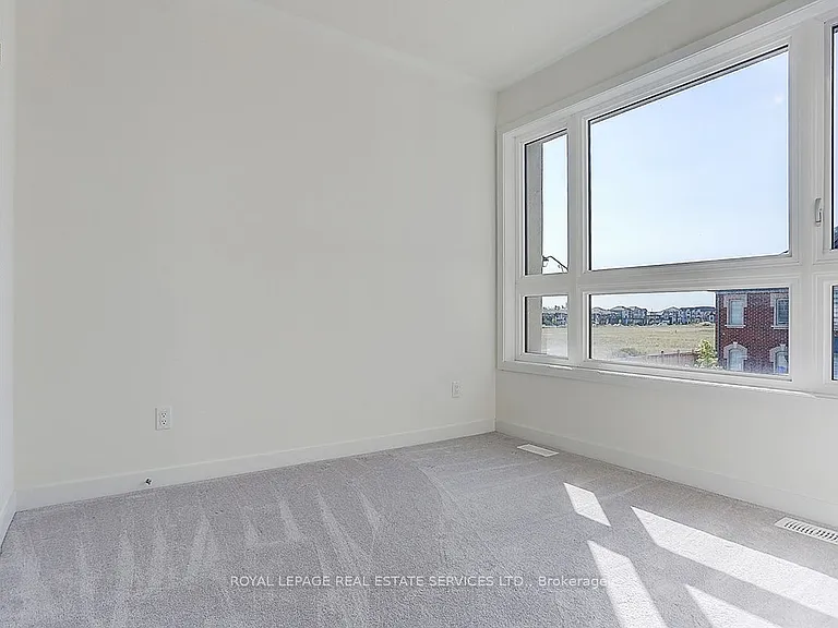 44 Hewison Ave — Photo 29